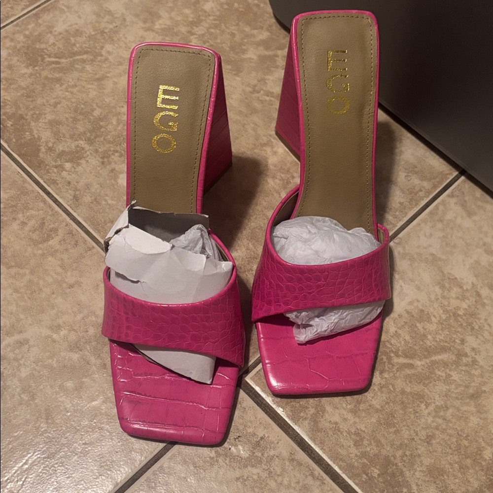 EGO Vibrant Pink Croc-Patterned Heels